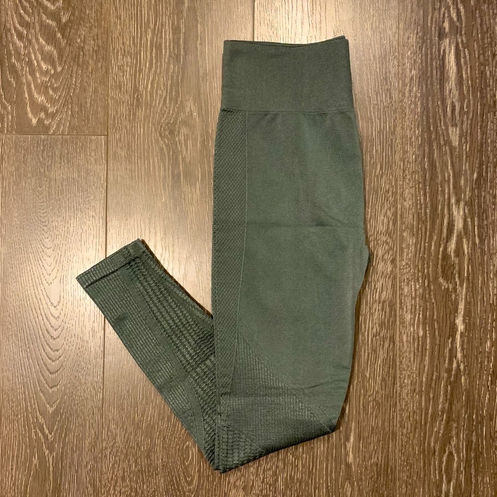 H&M Sport Leggings